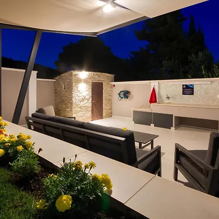 Hébergement de vacances Herrliches Haus Breeze Mit Pool Und Meerblick